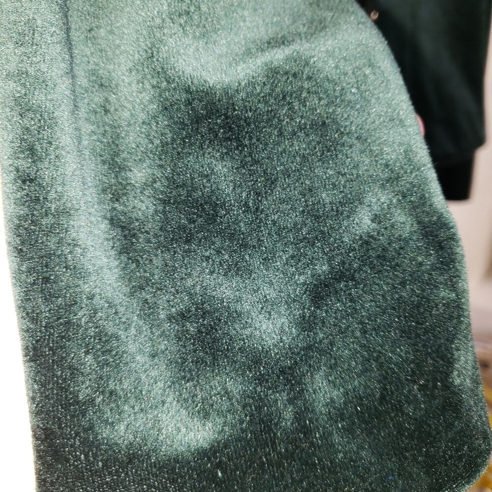 Maren| Vintage Green Velvet Jacket in size 12 - Picture 8 of 9
